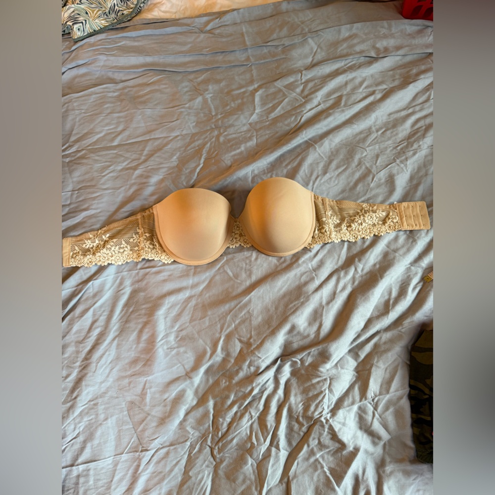 Wacoal Strapless Lace Band T-Shirt Bra in Beige